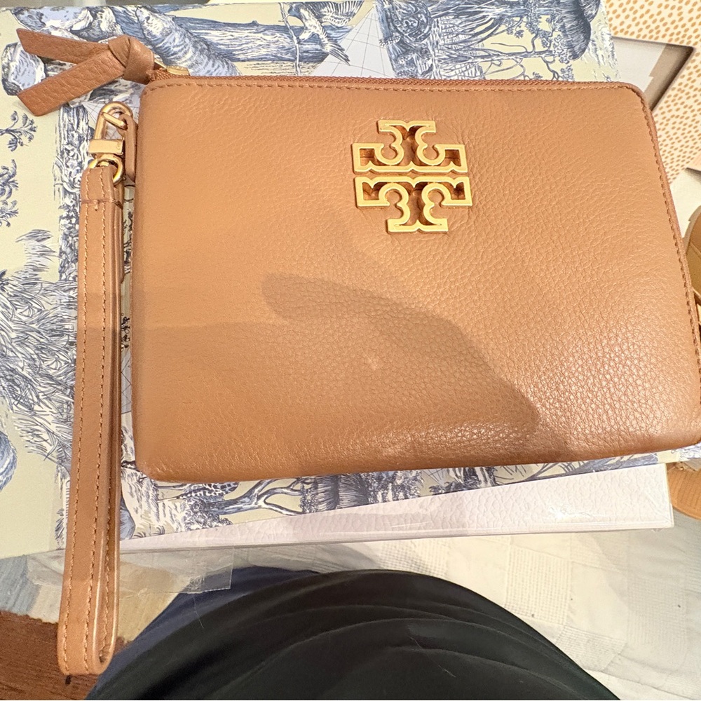 Tory Burch Gold Logo Tan Wristlet